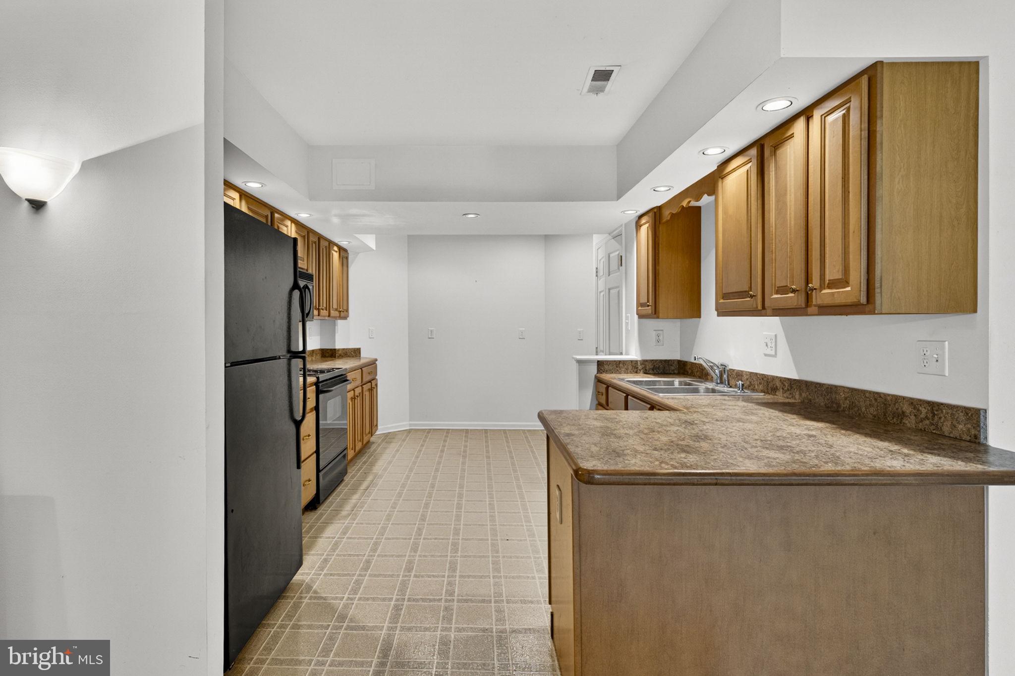 35130 Paxson Road Round Hill, VA 20141 - Photo 31 of 56 Lower level Kitchen