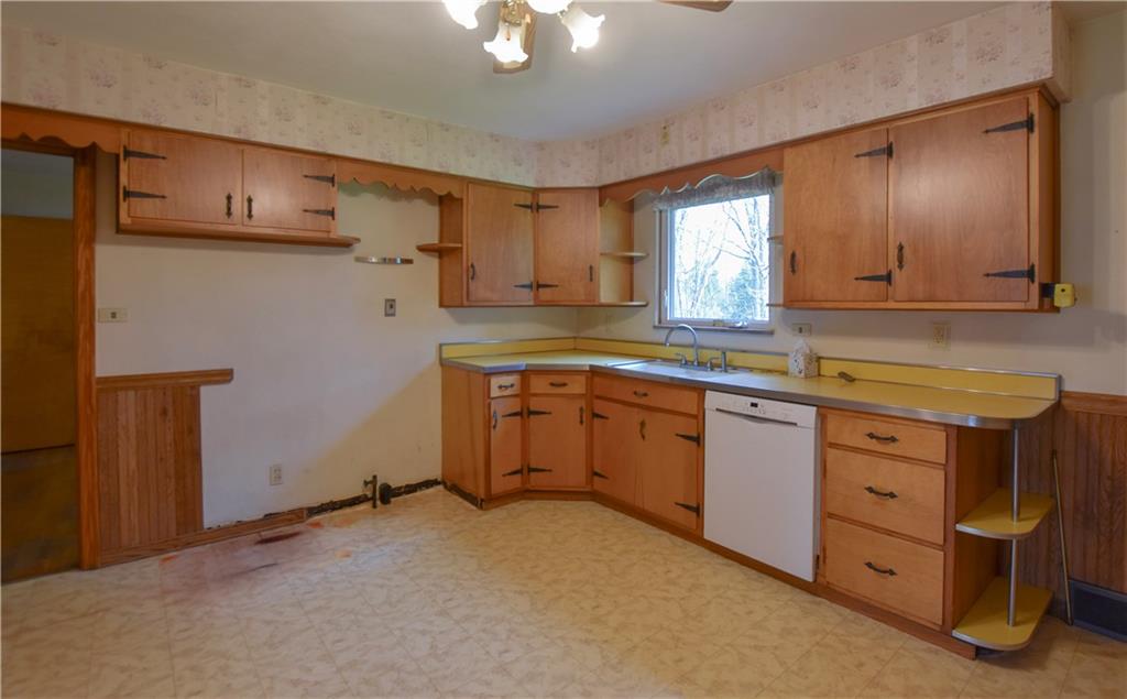 123 South Pike Road Sarver, PA 16055 - Photo 6 of 19 Kitchen