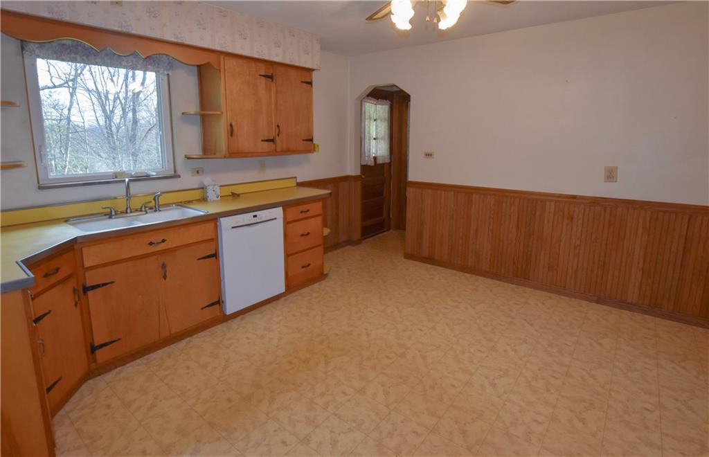 123 South Pike Road Sarver, PA 16055 - Photo 7 of 19 Kitchen