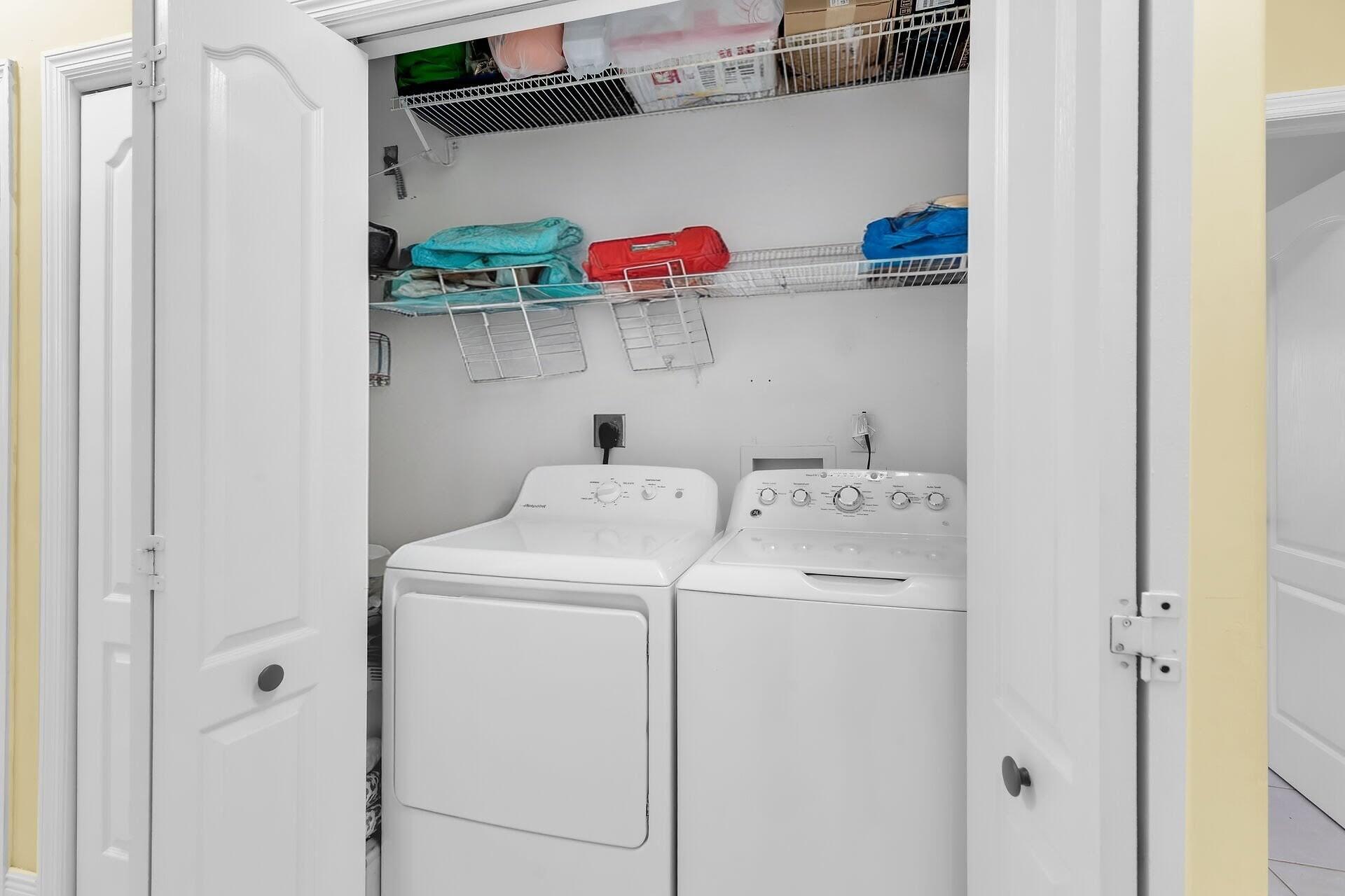 6 Fishermans Trail Key Largo, FL 33037 - Photo 26 of 50 a utility room with dryer and washer