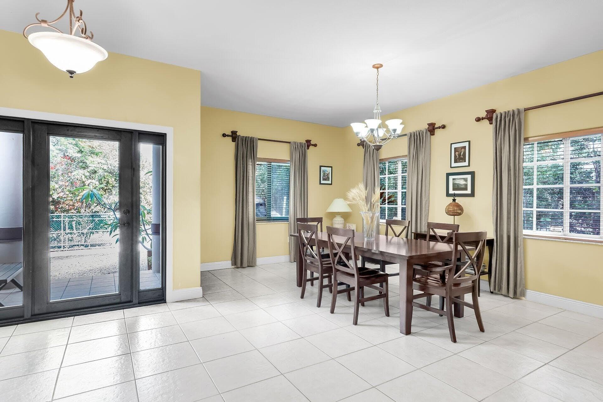 6 Fishermans Trail Key Largo, FL 33037 - Photo 3 of 50 a dining room well furnished