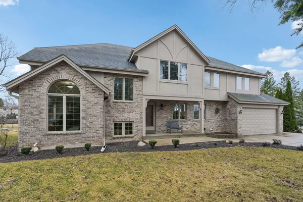 $577,000 | 2527 West Goldcrest Avenue, Milwaukee, WI 53221