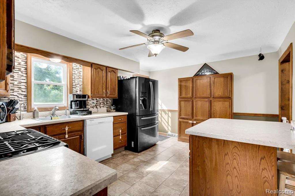 13065 Neff Road Clio, MI 48420 - Photo 7 of 29 Gallery Image 7