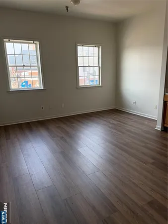 $1,650 | 250 Park Avenue, Unit 1, East Rutherford, NJ 07073