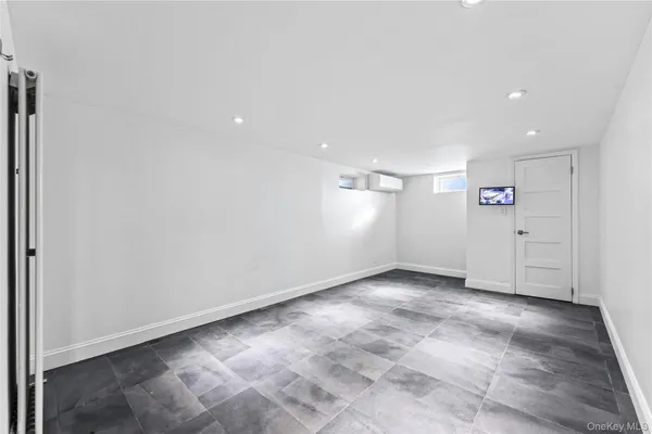 $1,299,000 | 163-37 20th Avenue | Clearview