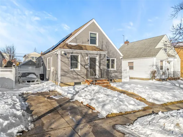 $1,299,000 | 163-37 20th Avenue | Clearview