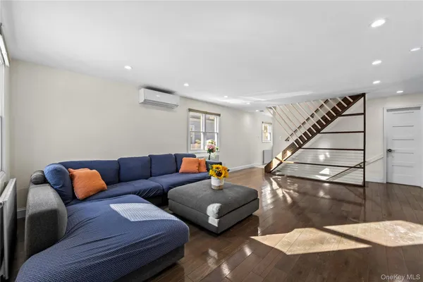 $1,299,000 | 163-37 20th Avenue | Clearview