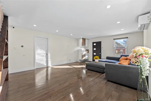 $1,299,000 | 163-37 20th Avenue | Clearview