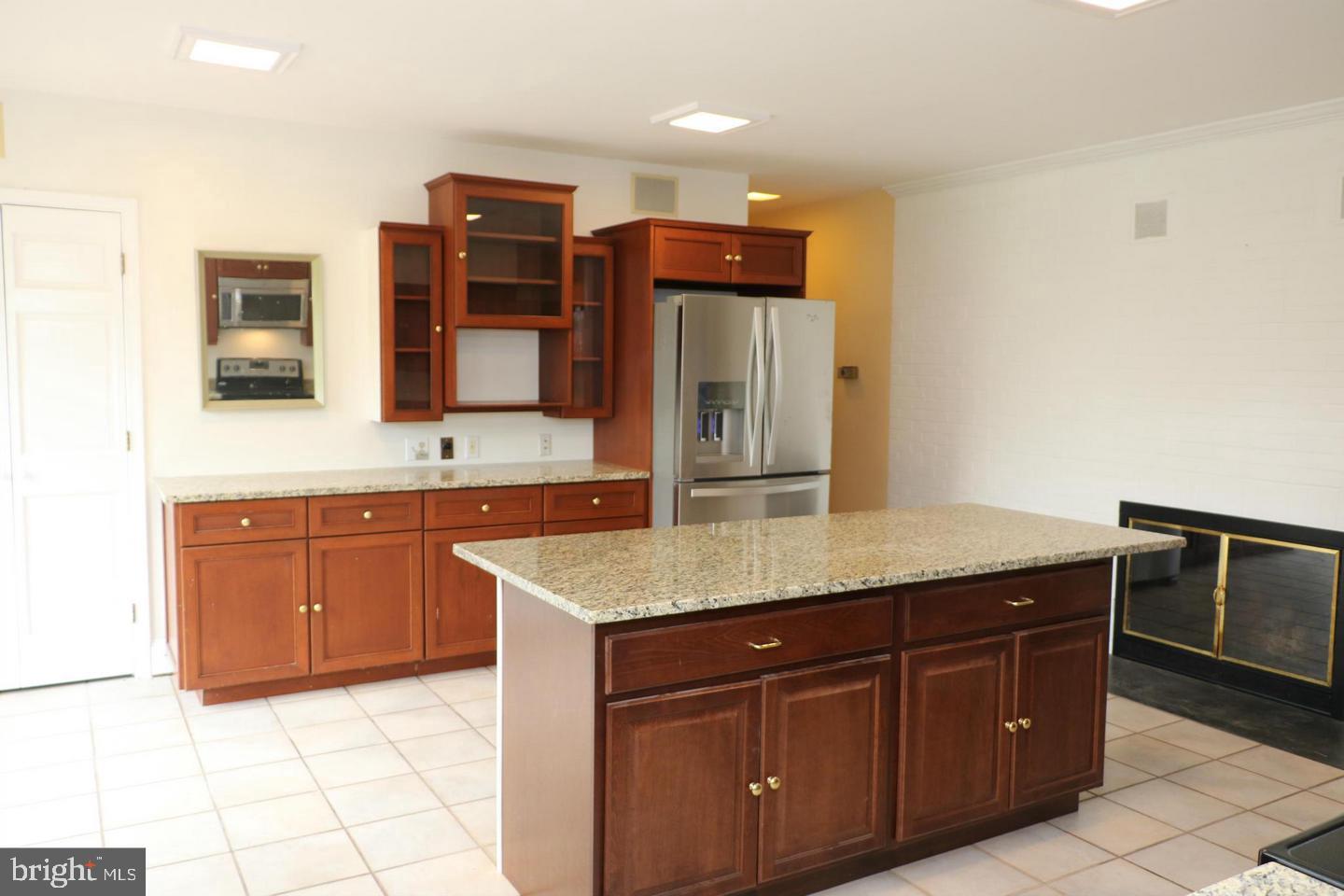 901 Walker Road Great Falls, VA 22066 - Photo 20 of 57 Spacious Kitchen with Granite Counter-Tops