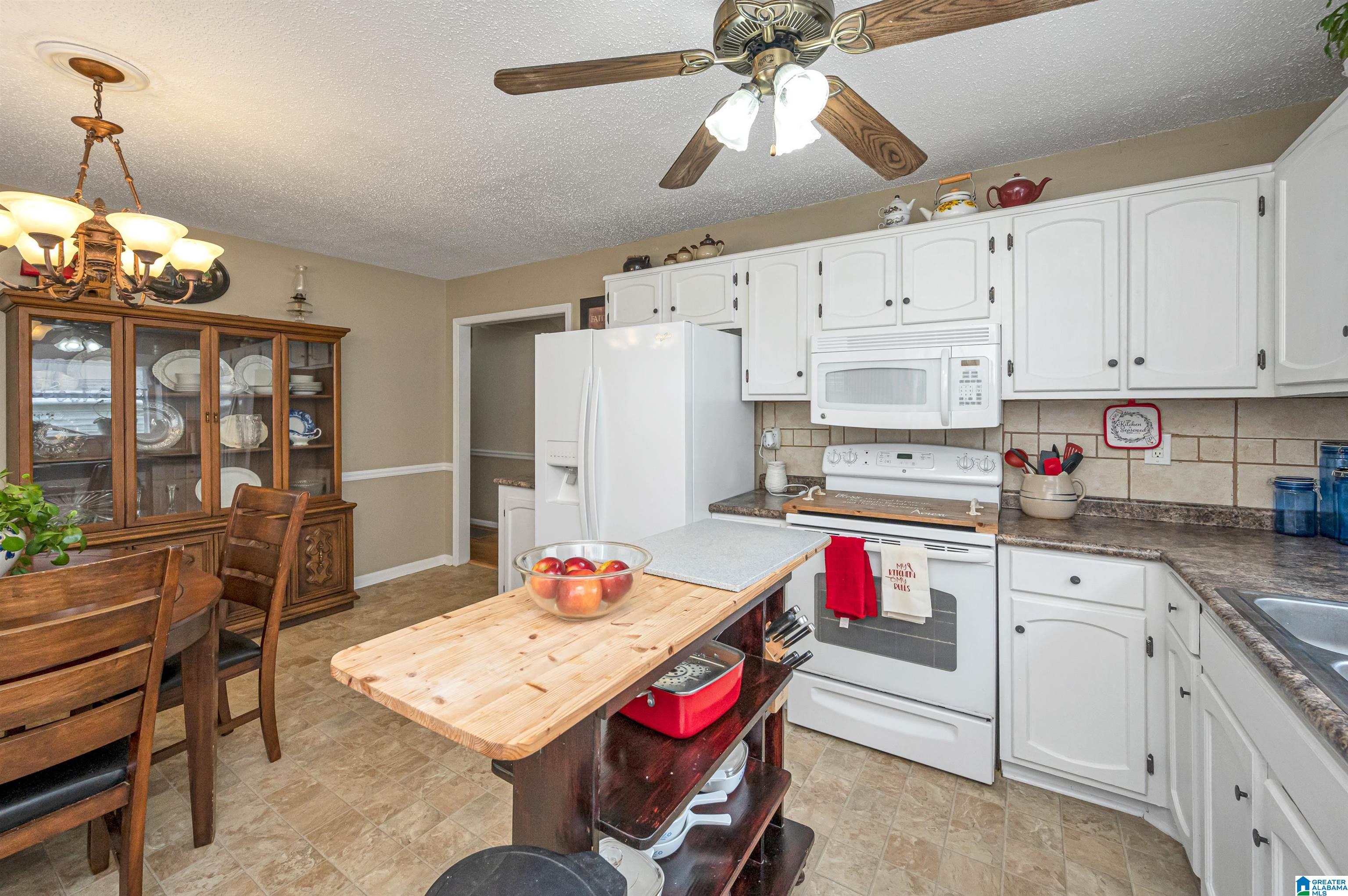 1241 Maitland Road Leeds, AL 35094 - Photo 7 of 28