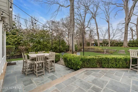 $2,100,000 | 73 Northvale Avenue, Little Silver, NJ 07739