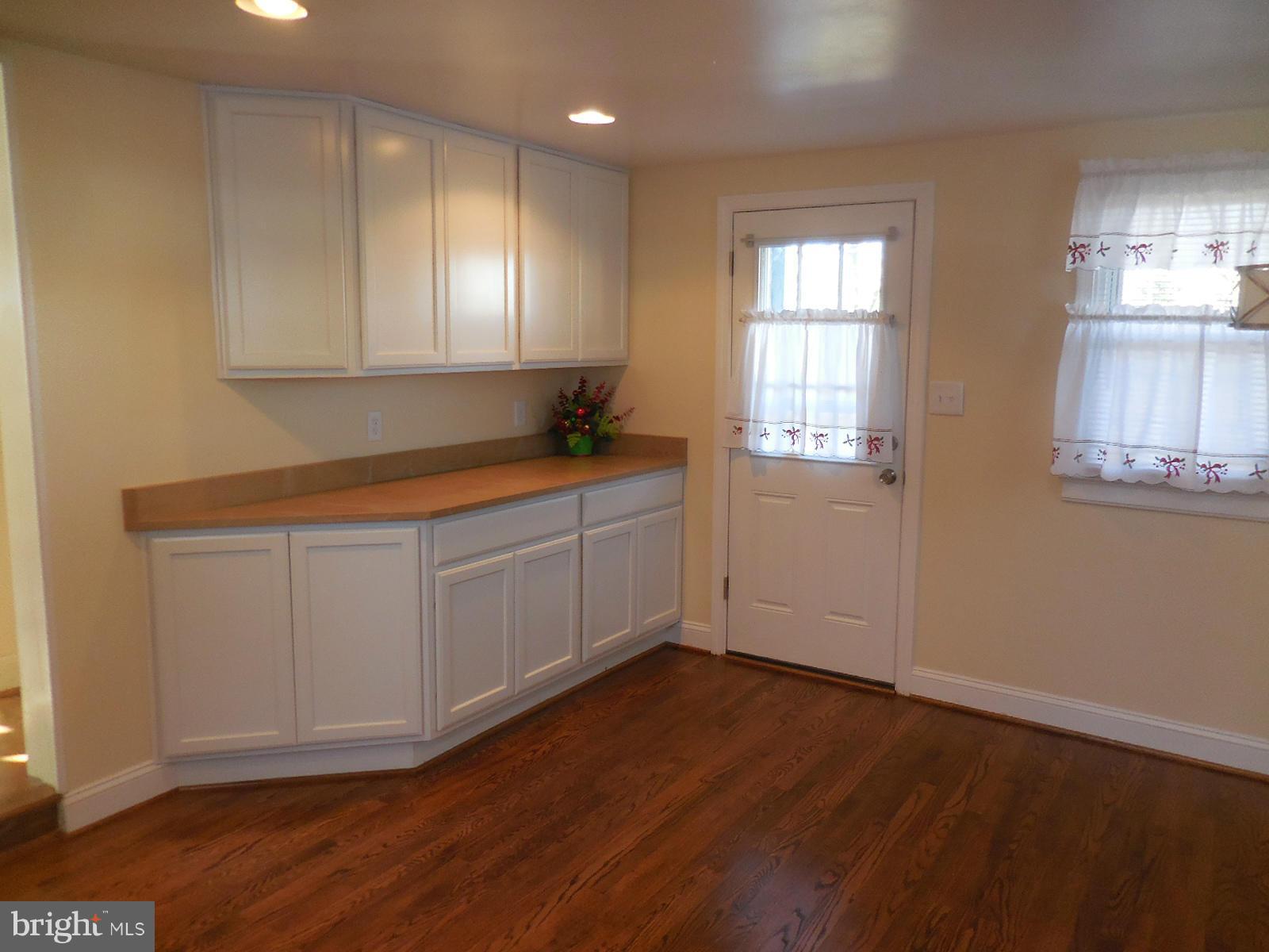 4831 Long View Road Temple Hills, MD 20748 - Photo 8 of 30 Kitchen