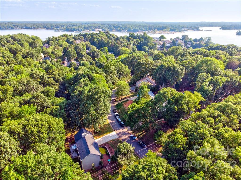 7046 Chelsea Day Lane Tega Cay, SC 29708 - Photo 35 of 36 a view of a city and an ocean