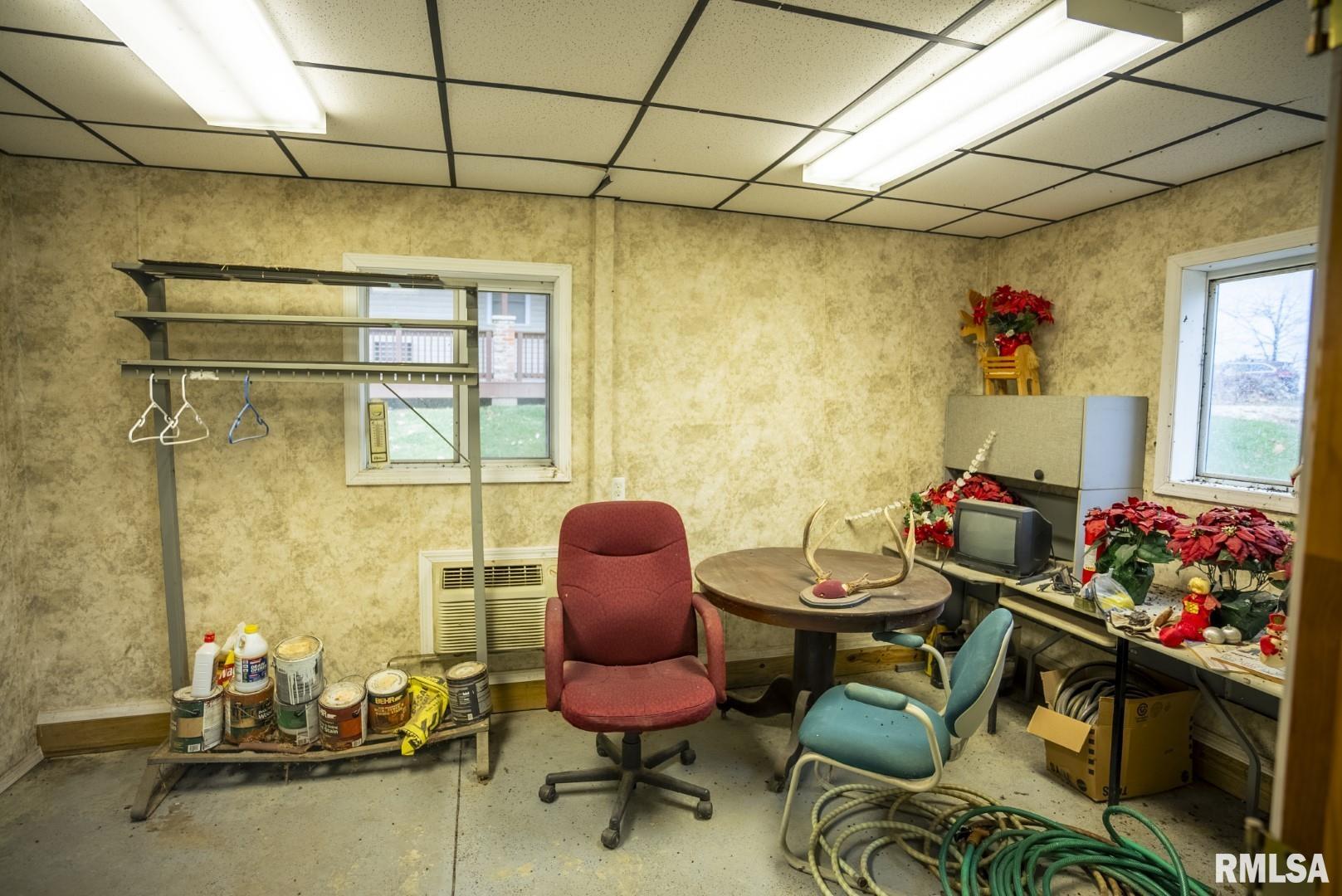 1580 Middleton Road Jacksonville, IL 62650 - Photo 7 of 50 Gallery Image 7