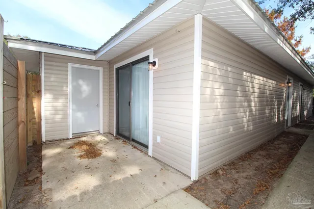 $1,150 | 4964 West Spencer Field Road, Unit 6, Pace, FL 32571