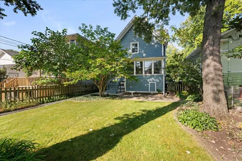 $650,000 | 222 South Cuyler Avenue, Oak Park, IL 60302
