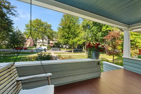 $650,000 | 222 South Cuyler Avenue, Oak Park, IL 60302