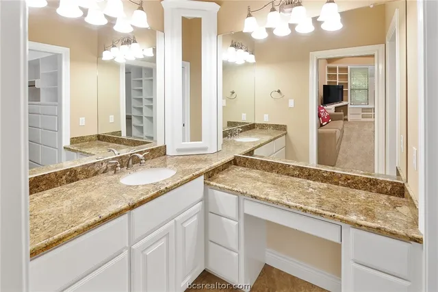 $1,350,000 | 17899 Saddle Creek Drive, College Station, TX 77845