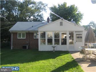 715 Marchman Road Philadelphia, PA 19115 - Photo 2 of 11 Exterior Back