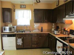 6035 Heath Valley Road, Unit D Charlotte, NC 28210 - Photo 8 of 10 Gallery Image 8