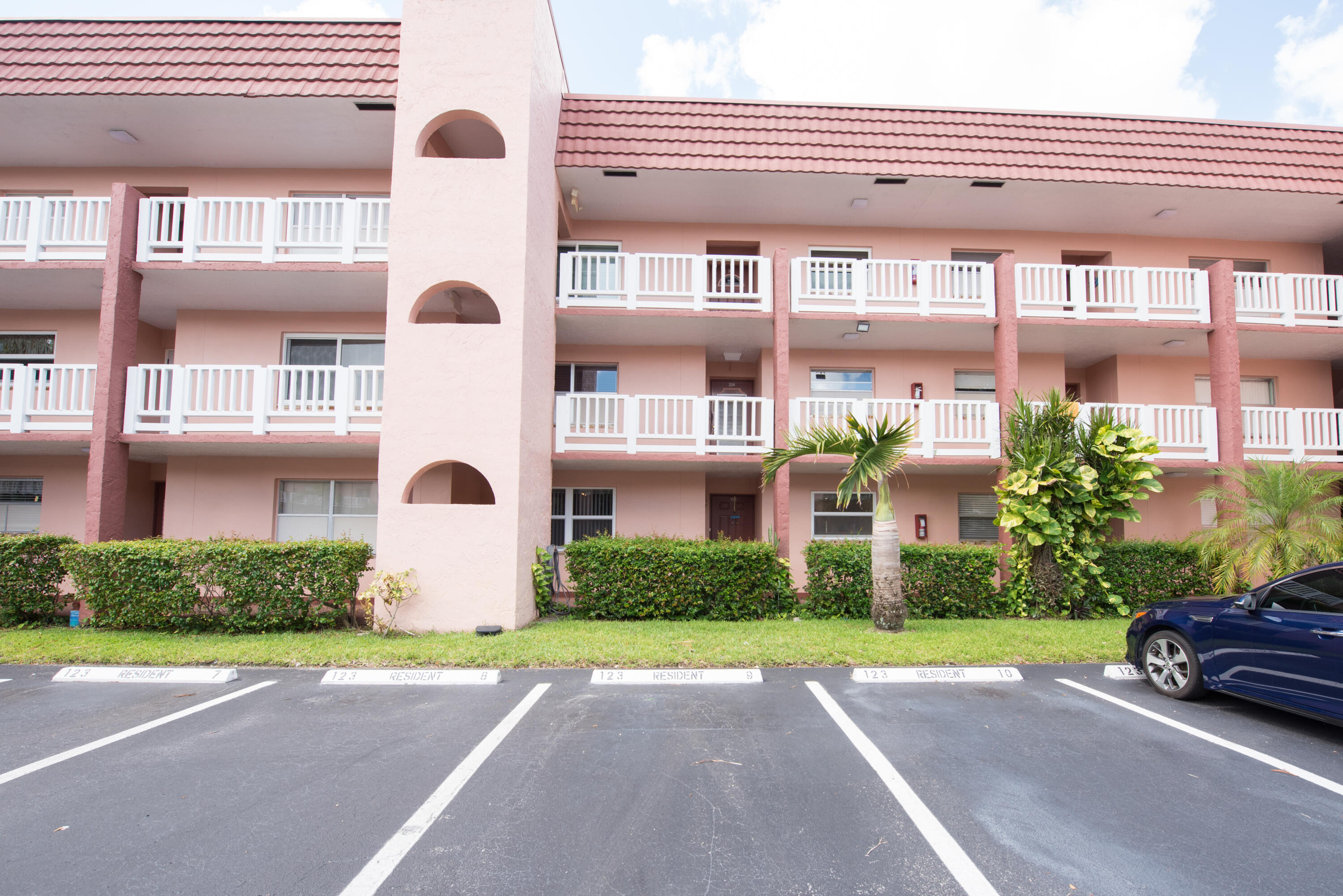 9501 Sunrise Blvd Unit 104  