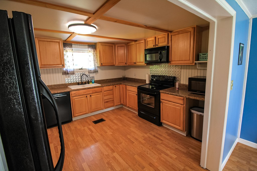 111 Trim Road Morrisonville, NY 12962 - Photo 11 of 26 Gallery Image 11
