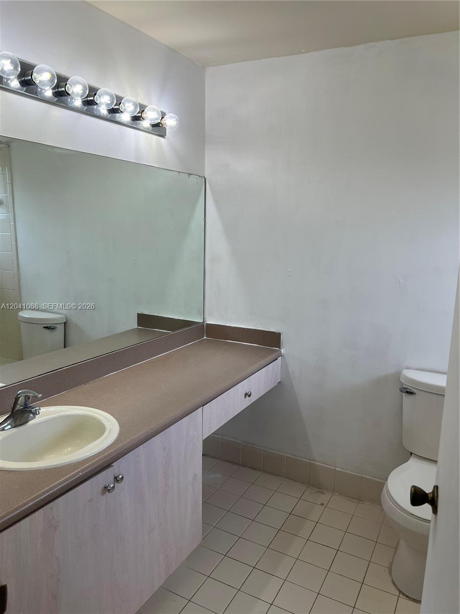 183 Hidden Ct Road, Unit F33 Hollywood, FL 33023 - Photo 24 of 35