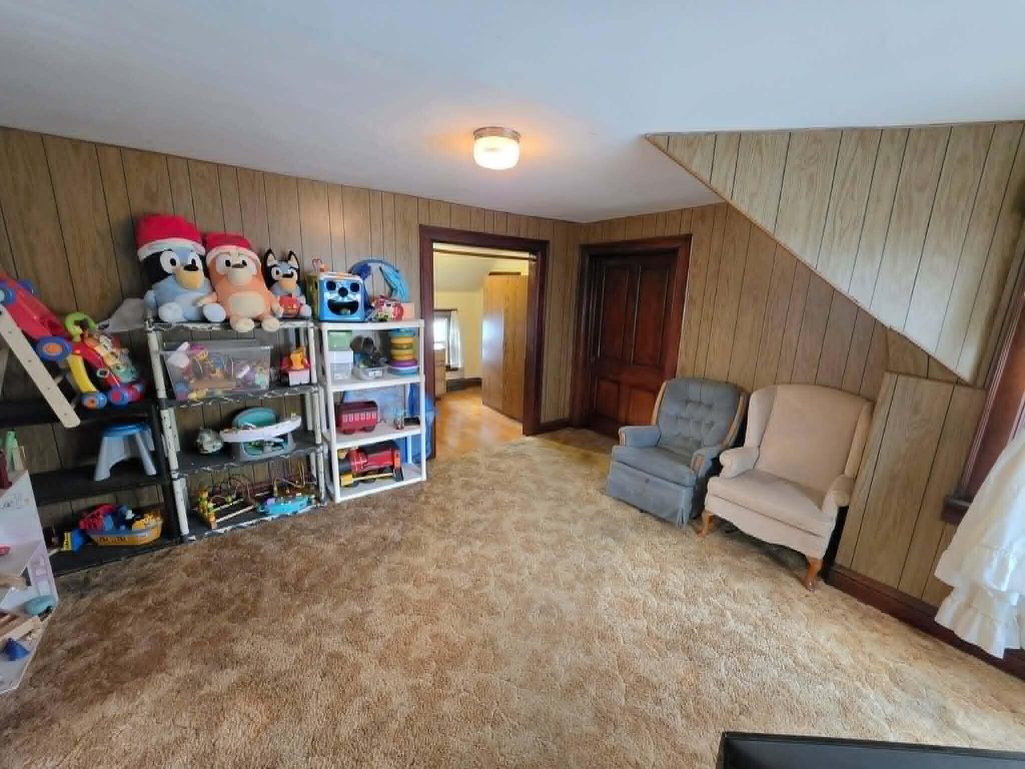 1420 Hawthorne Avenue Two Rivers, WI 54241 - Photo 27 of 34 upperliving