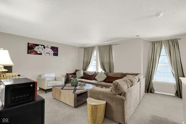 $332,500 | 6333 Teacup Drive, McCordsville, IN 46055