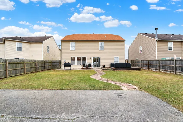 $332,500 | 6333 Teacup Drive, McCordsville, IN 46055