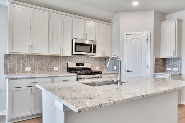 $339,990 | 13709 Tucker Hedge Pass, Elgin, TX 78621