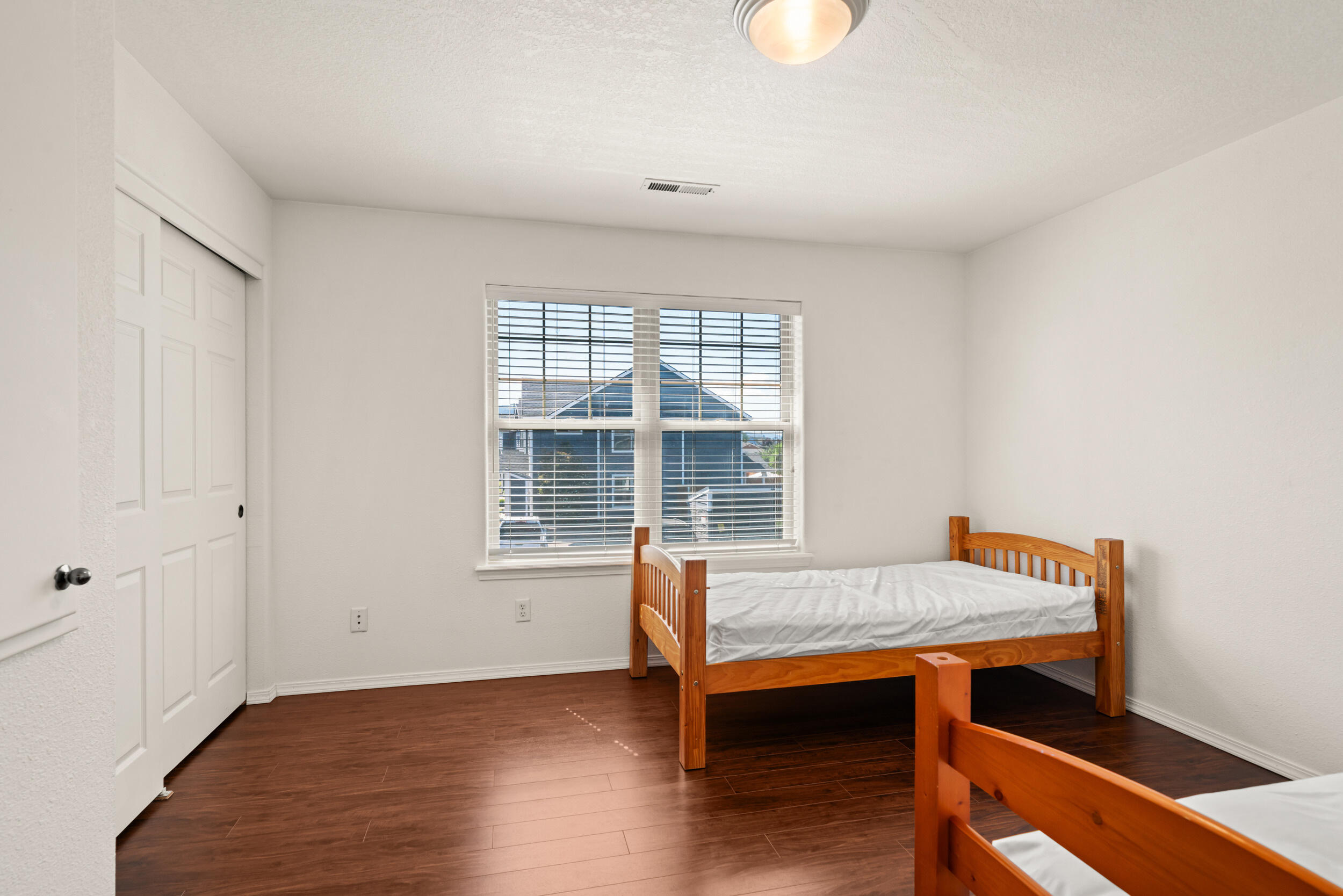 450 Midway Road, Unit 33 Medford, OR 97501 - Photo 17 of 21 a view of a workspace with furniture and a window