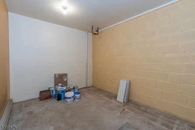 $255,000 | 32 Sam Bonnell Drive, Clinton, NJ 08809