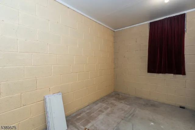 $255,000 | 32 Sam Bonnell Drive, Clinton, NJ 08809