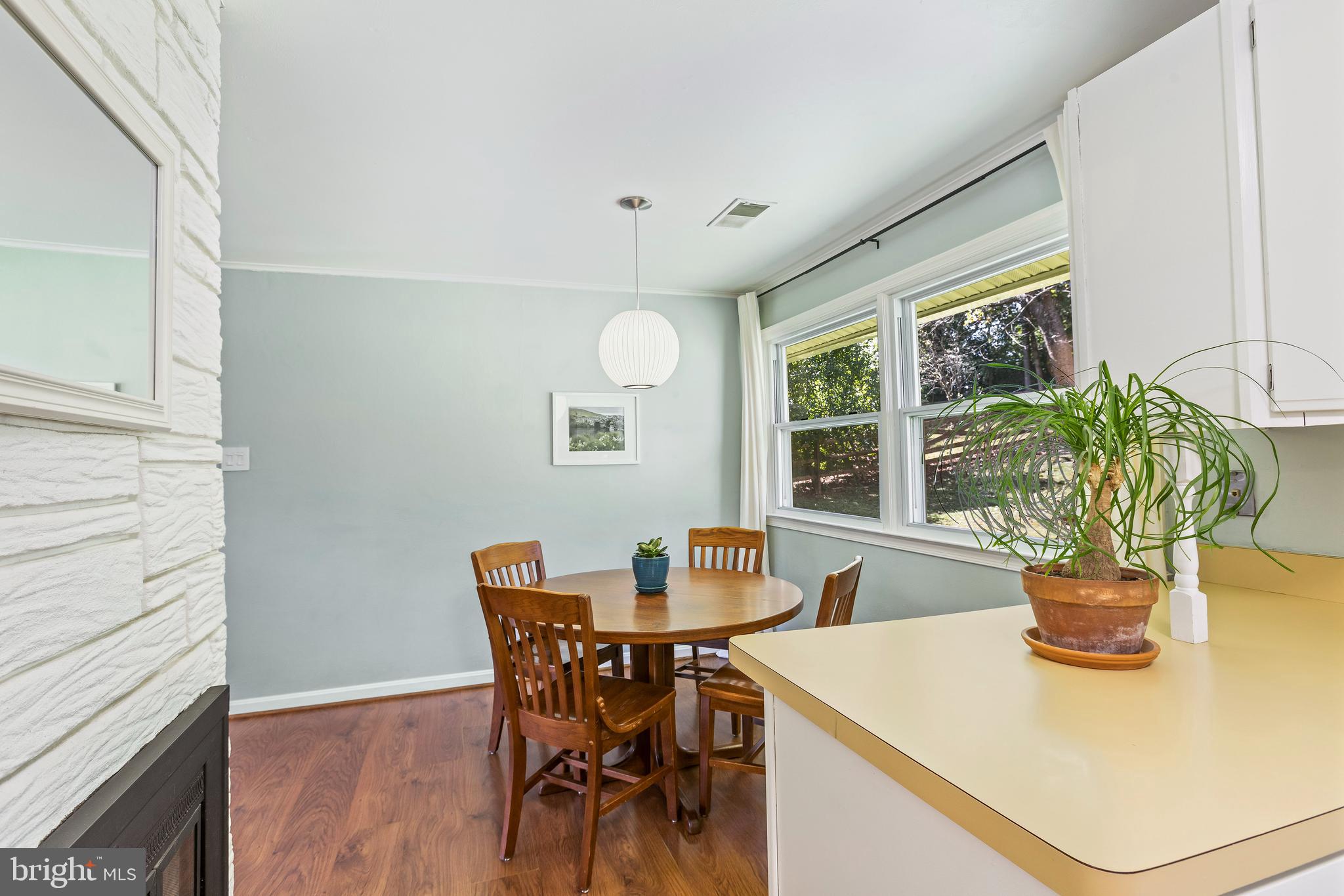 1112 Utterback Store Road Great Falls, VA 22066 - Photo 13 of 32