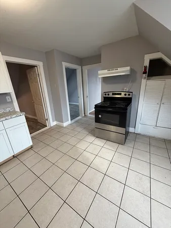 $2,300 | 43 Adams Street, Unit 3, Lynn, MA 01902