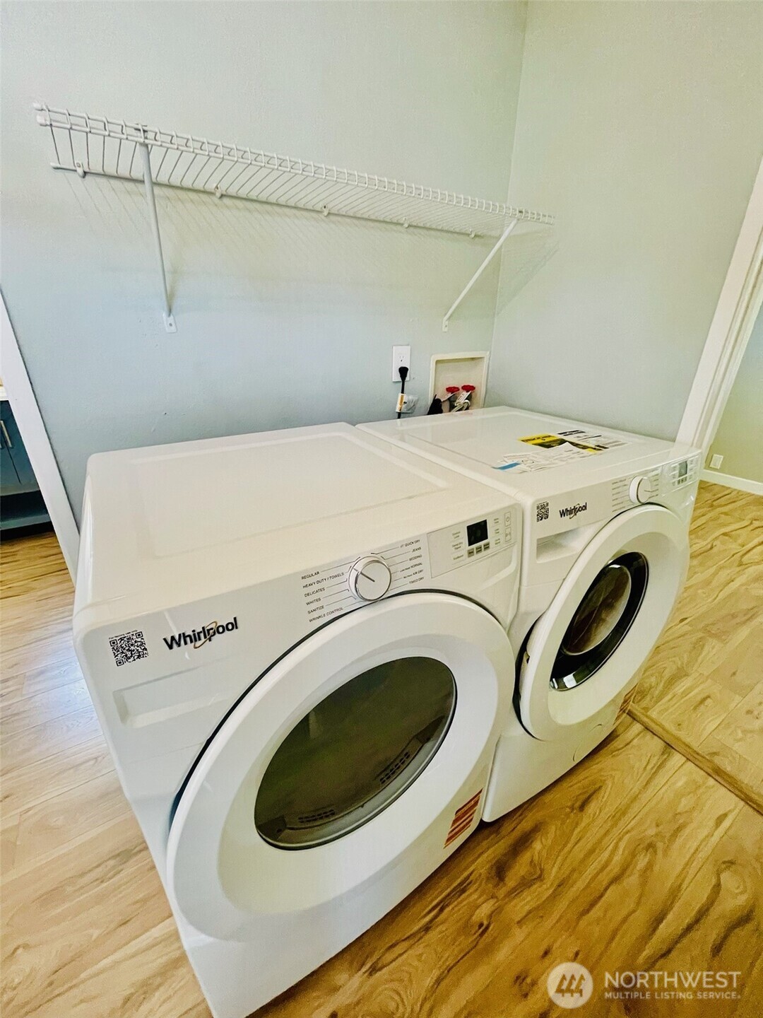 545 Hendricks Street, Unit 13 Port Townsend, WA 98368 - Photo 19 of 22 a utility room with dryer and washer
