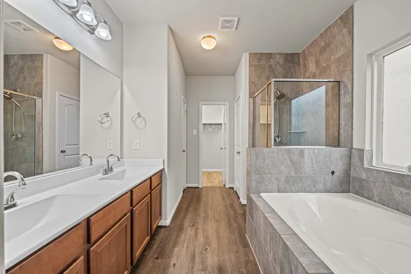 $2,800 | 13826 Andover Park Drive, Houston, TX 77083