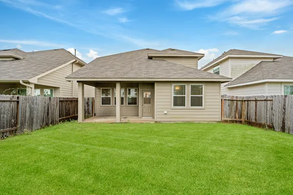 $2,800 | 13826 Andover Park Drive, Houston, TX 77083