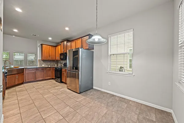 $2,800 | 13826 Andover Park Drive, Houston, TX 77083