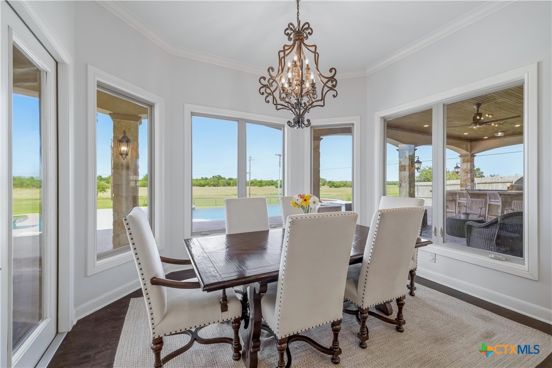 448 Champlain Street Victoria, TX 77905 - Photo 15 of 48 Casual Dining Area