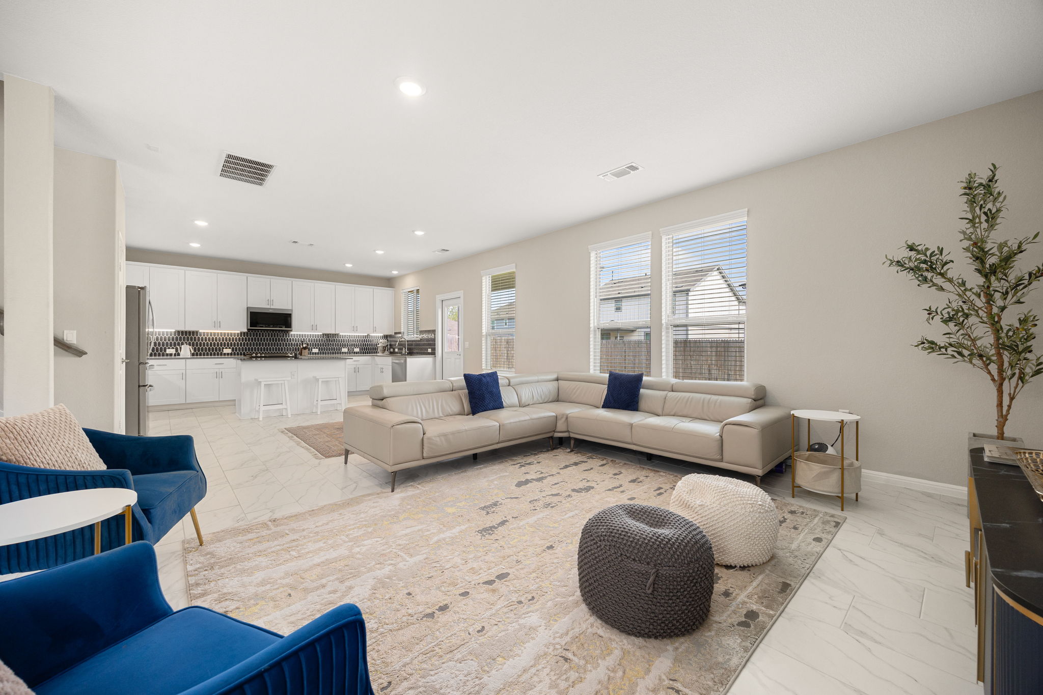 5406 Mars Lane Austin, TX 78724 - Photo 5 of 37