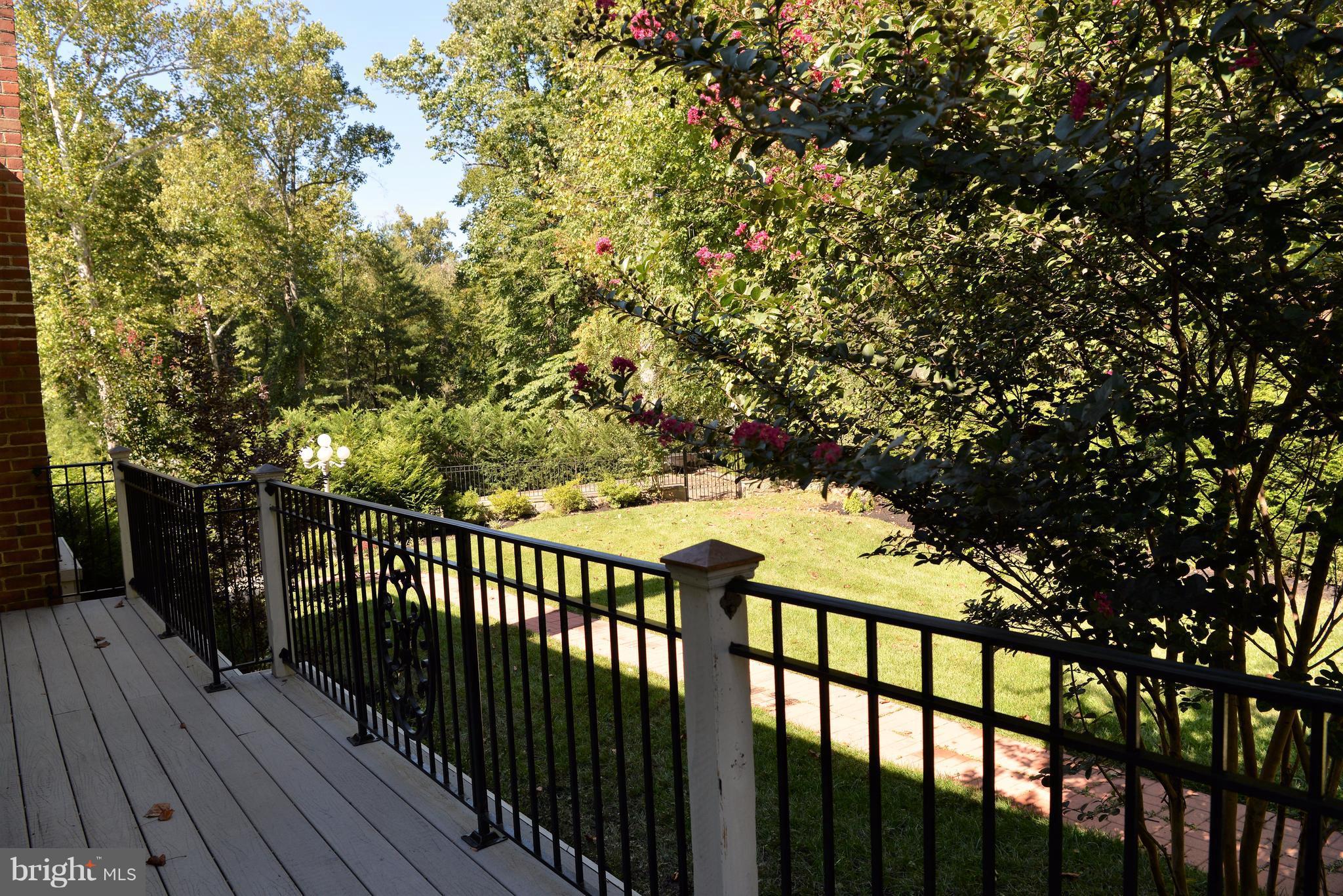 827 Swinks Mill Road McLean, VA 22102 - Photo 29 of 30 Exterior (Rear)