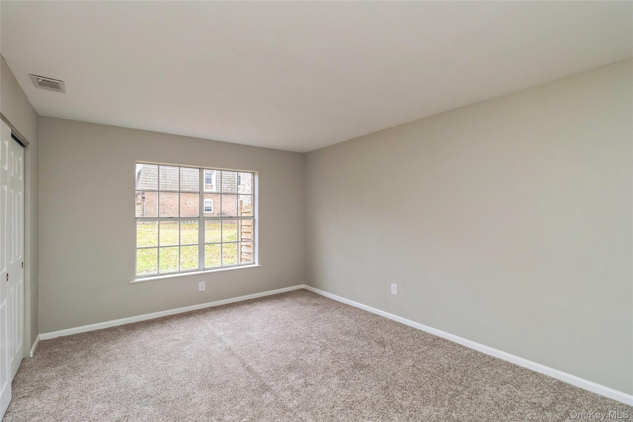 655 Middle Country Road, Unit 4D1 Coram, NY 11727 - Photo 19 of 27