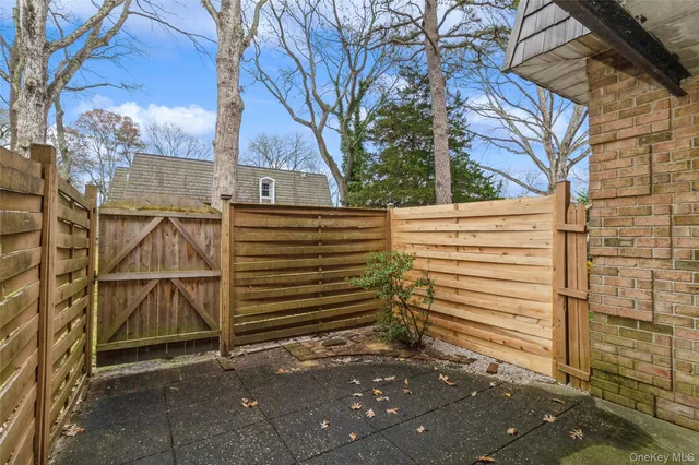 a view of a tennis court