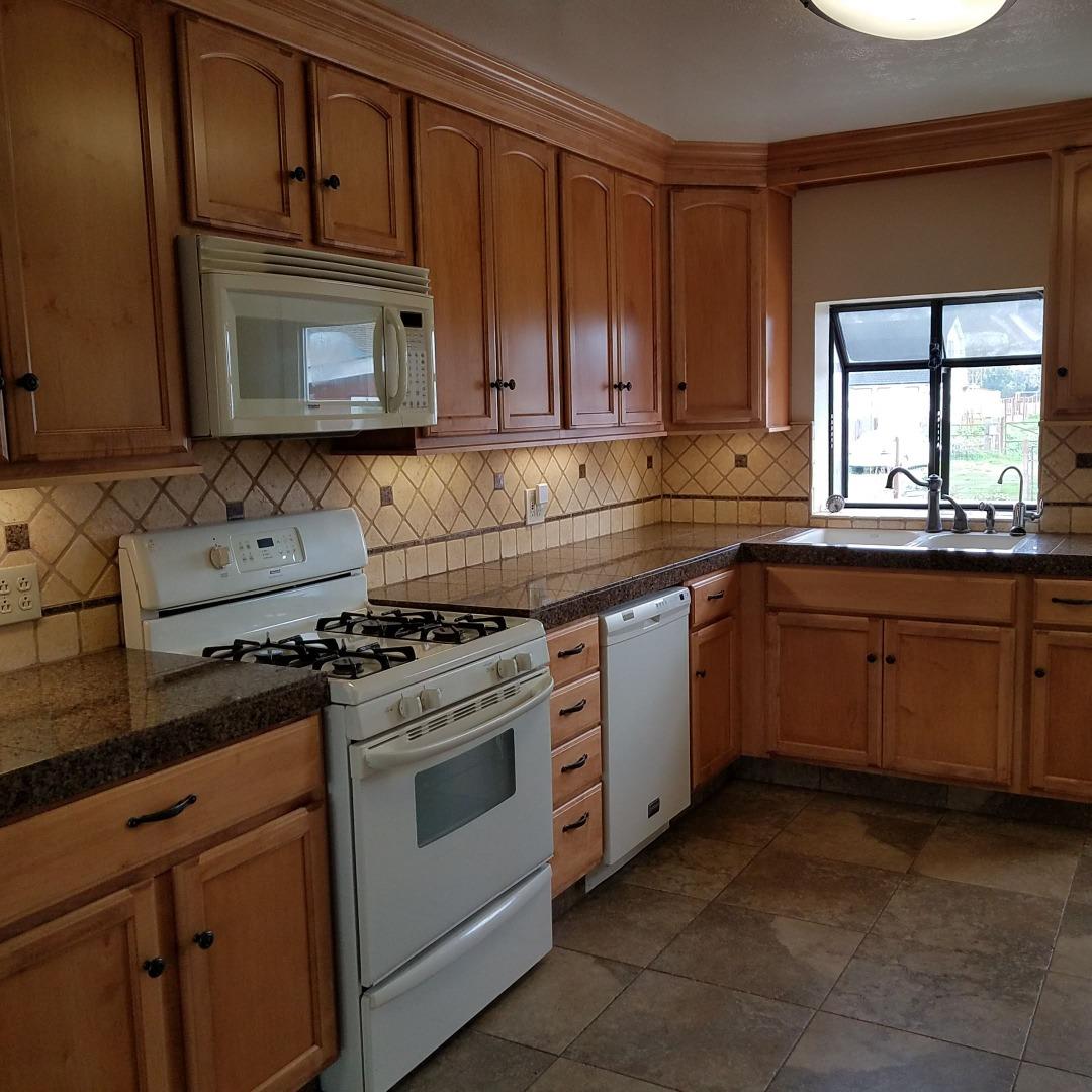 752 Middlefield Road Salinas, CA 93906 - Photo 19 of 50 Gallery Image 19