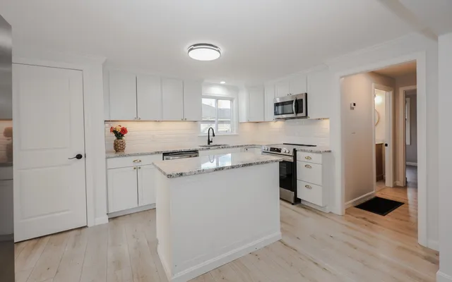 $349,900 | 10 Sarah Court, Rochester, NH 03867