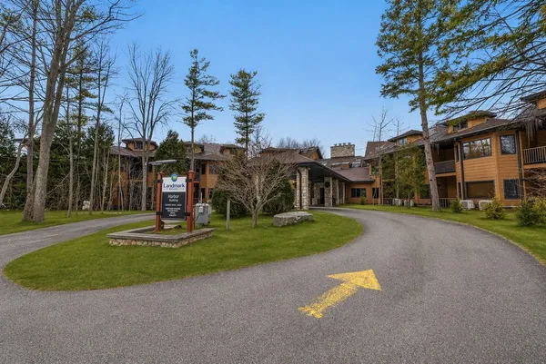 $114,900 | 4920 North Landmark Circle, Unit 2208, Egg Harbor, WI 54209