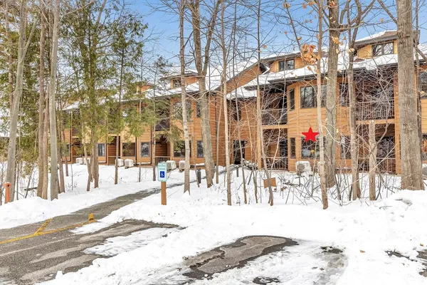 $119,900 | 4920 North Landmark Circle, Unit 2208, Egg Harbor, WI 54209