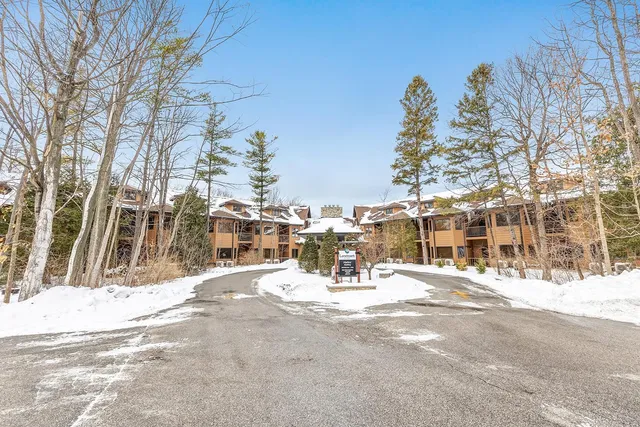 $124,900 | 4920 North Landmark Circle, Unit 2208, Egg Harbor, WI 54209